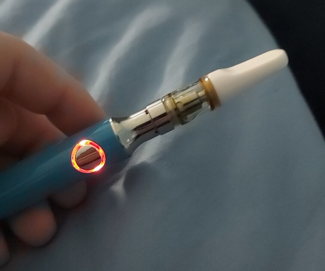 blinking-vape-pen