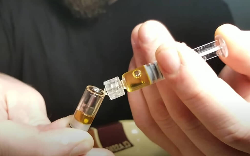 refill-a-vape-cartridge